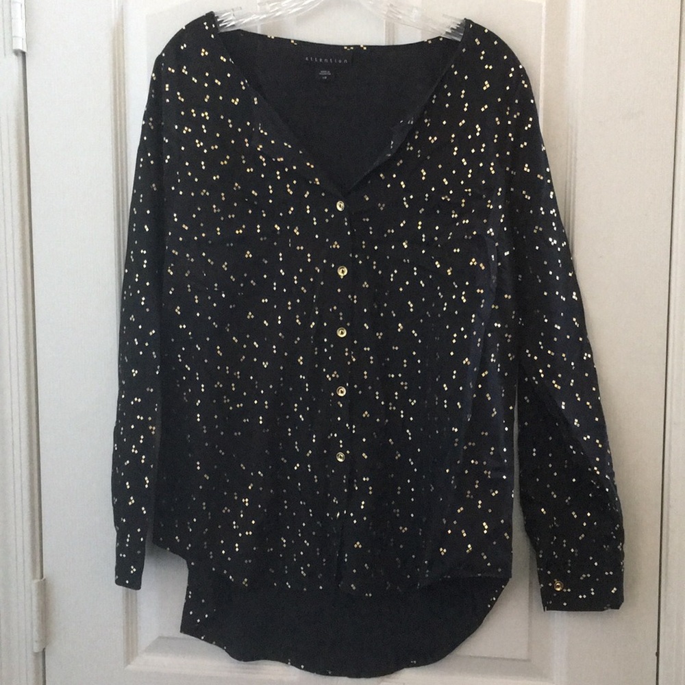 FINAL MARKDOWN Ladies’ attention Gold-tone & Black Blouse large